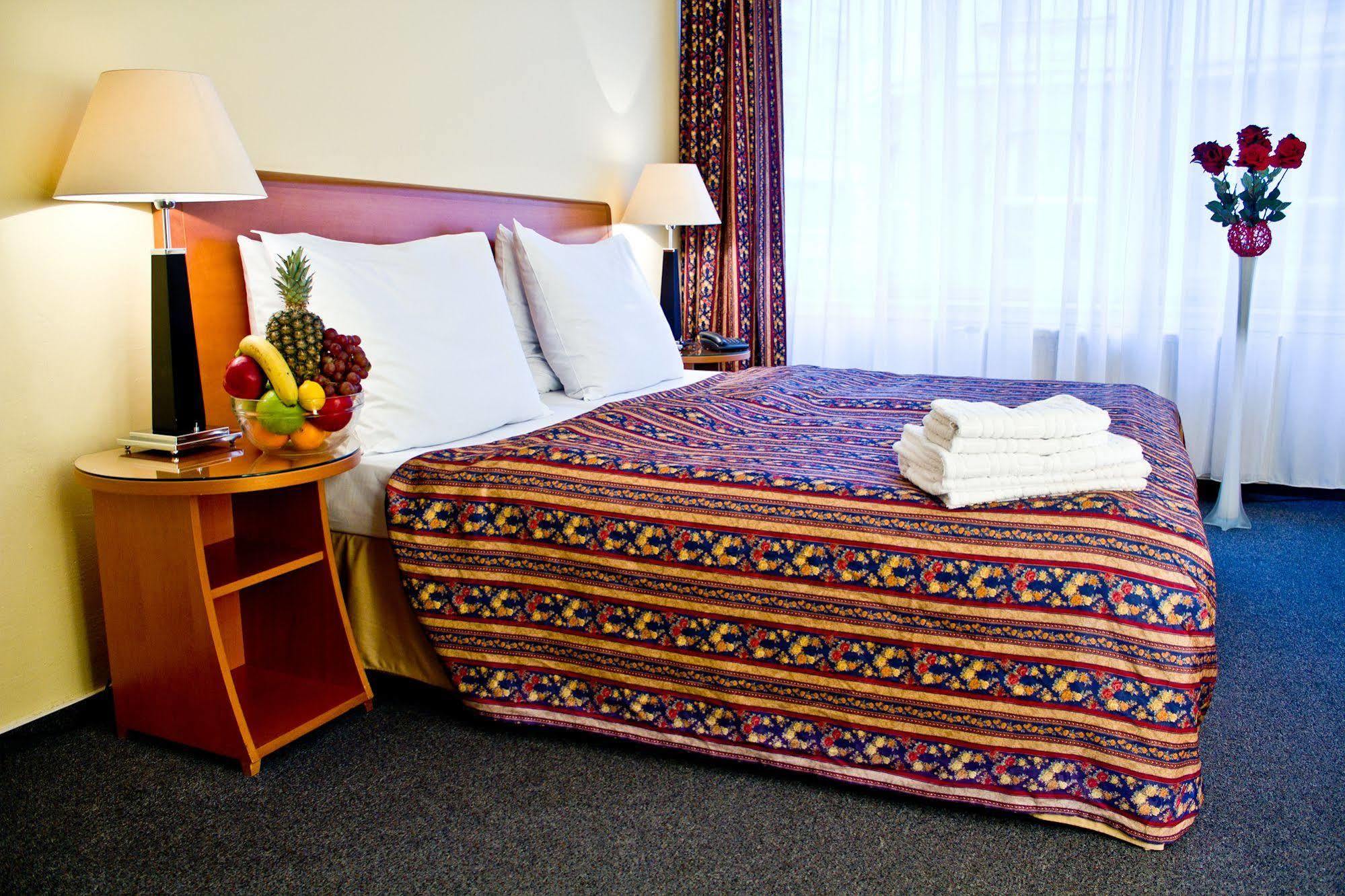 Hotel Harmony Prague Room photo